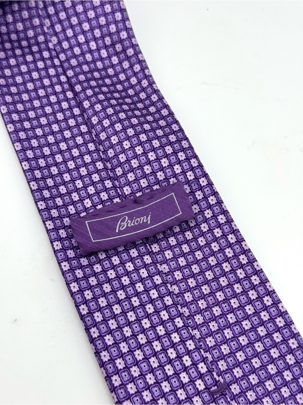Brioni 100% Silk Neck Tie Purple Geometric Medallion Print Luxury Italy - Picture 5 of 7